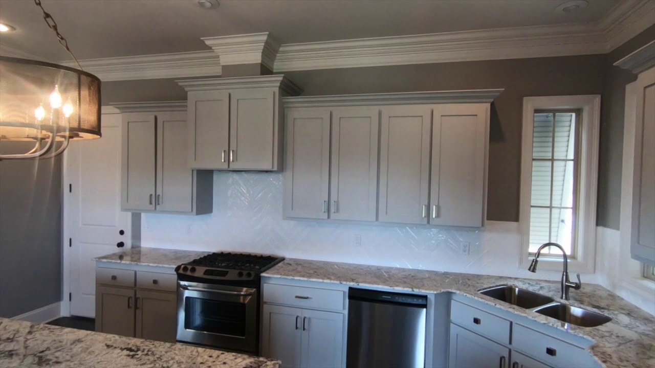 100 Valsain Court, Broussard, LA 70518