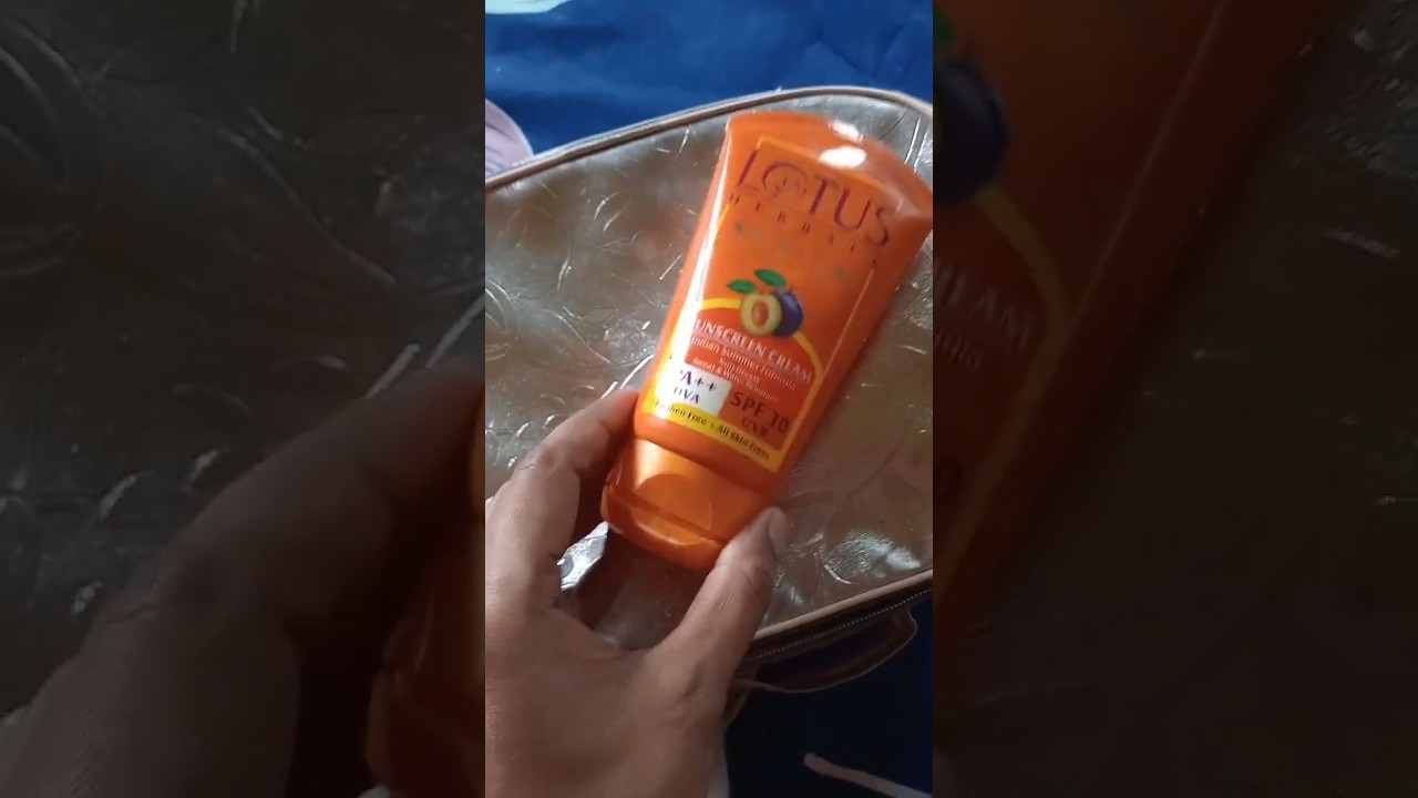 LOTUS HERBAL Safe Sun Sunscreen Cream SPF 30 PA++ UVA all skin types