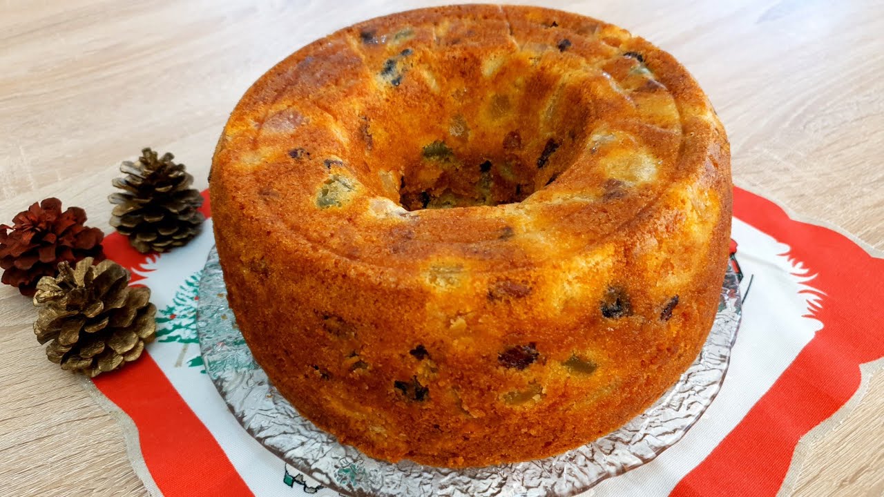 كيكة الفواكه المجففة المخمرة المشهورة لاعياد الميلاد وراس السنةChristmas fruit cake