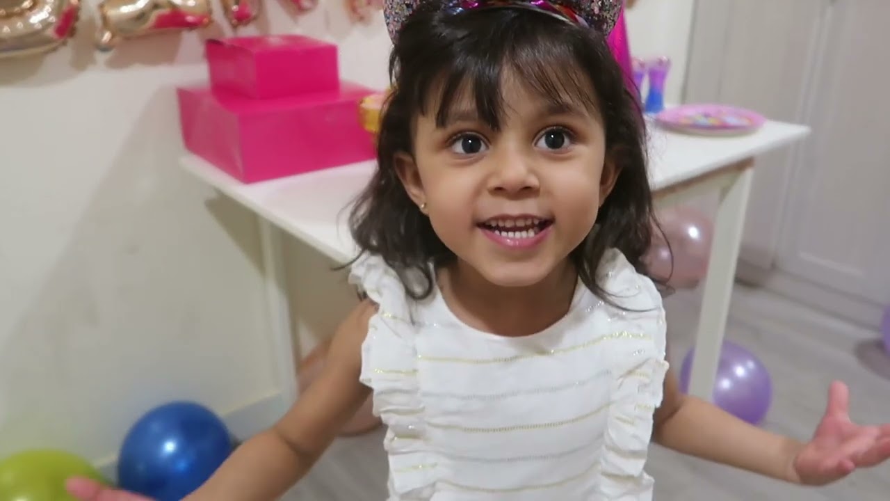 مسك فاجأت ترف بيوم ميلادها 🥳!! كيف كانت ردت فعلها ؟؟🤷🏻‍♀️🎉🎁 