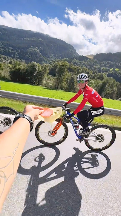 Boy helps reader in ongoing merathon cycle race