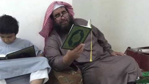 دحيم الحماد تلاوة من سورة المرسلات بحضور الطالب فهاد عايد ١٤٣٨هـ