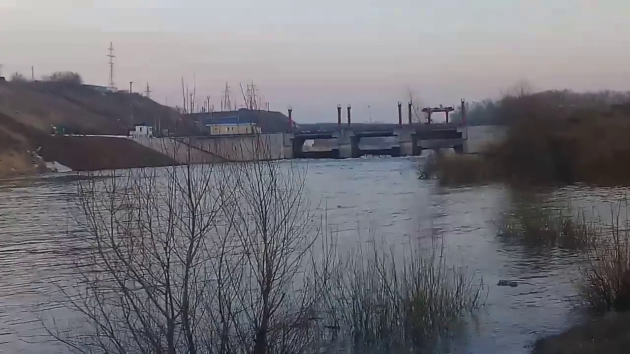 РЕКА ИШИМ /ПЛОТИНА В ПЕТРОПАВЛОВСКЕ / РЫБАКИ УДЯТ РЫБУ. - YouTube