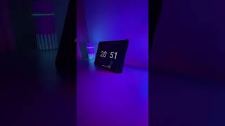 Digital clock screensaver on iPad Pro 2021 #ipadpro #apple #tech #shorts screenshot 4