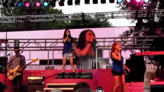 Miranda Cosgrove - "Leave It All To Me" - Live (HD) 2011 - Binghamton, NY