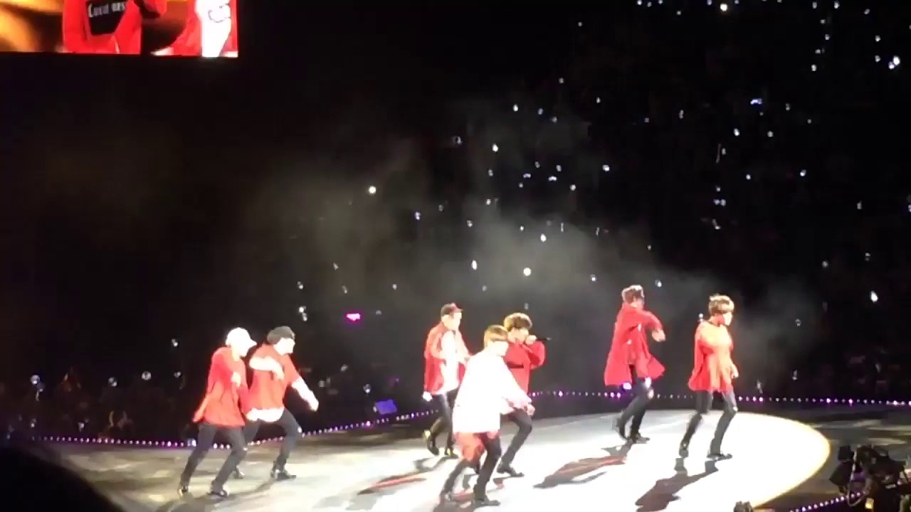 [170323] BTS The Wings Tour in Newark - I Need U Fancam - YouTube