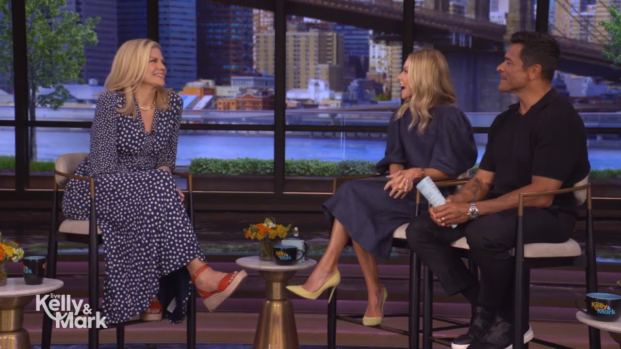 Kristen Johnston on Acting with Leanne Morgan in Her New Sitcom