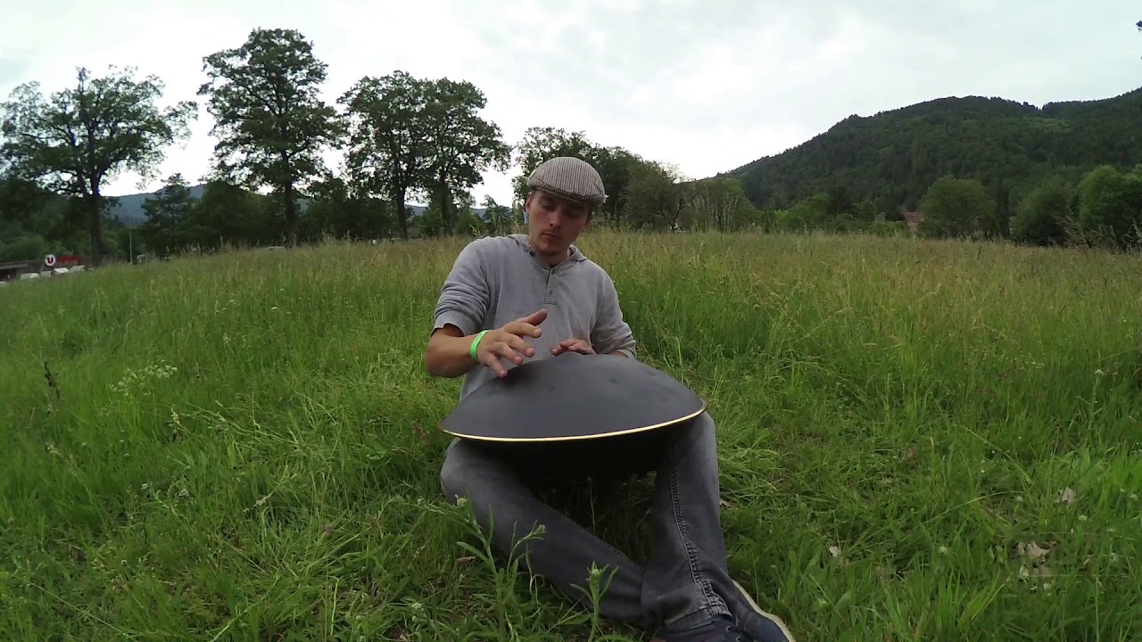 Handpan Endro par Ederod, fabricant français de Handpan - Gamme Ré EOLIEN