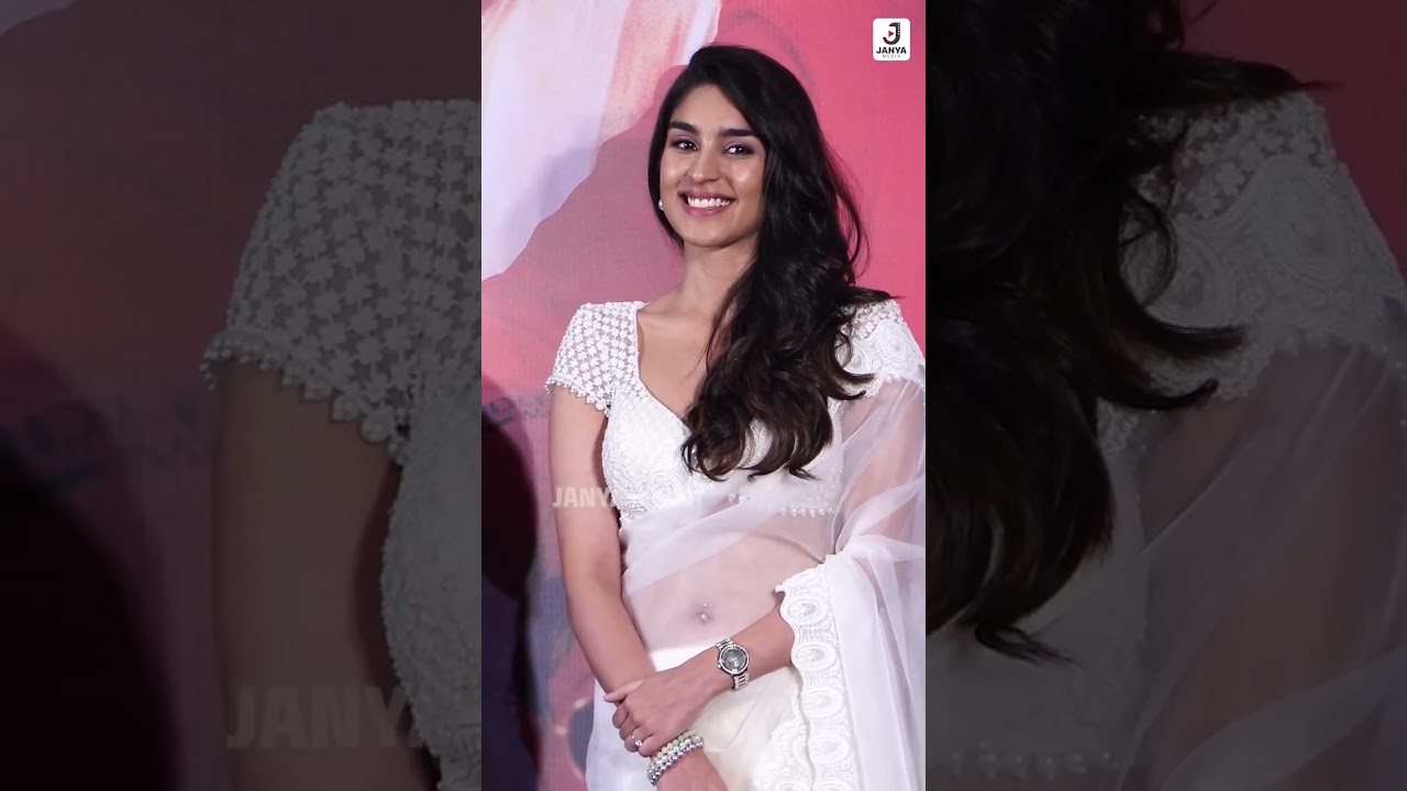 actress yuktithareja navelpiercing ❤️4/