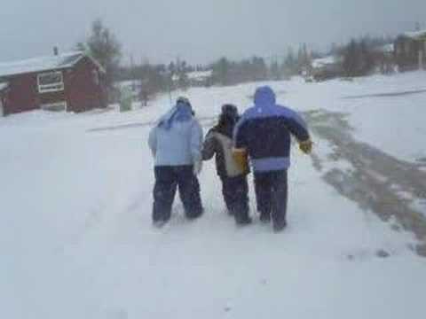 JASMINE, DESIREE AND BABY K PLAYING OUTSIDE ON GOO...