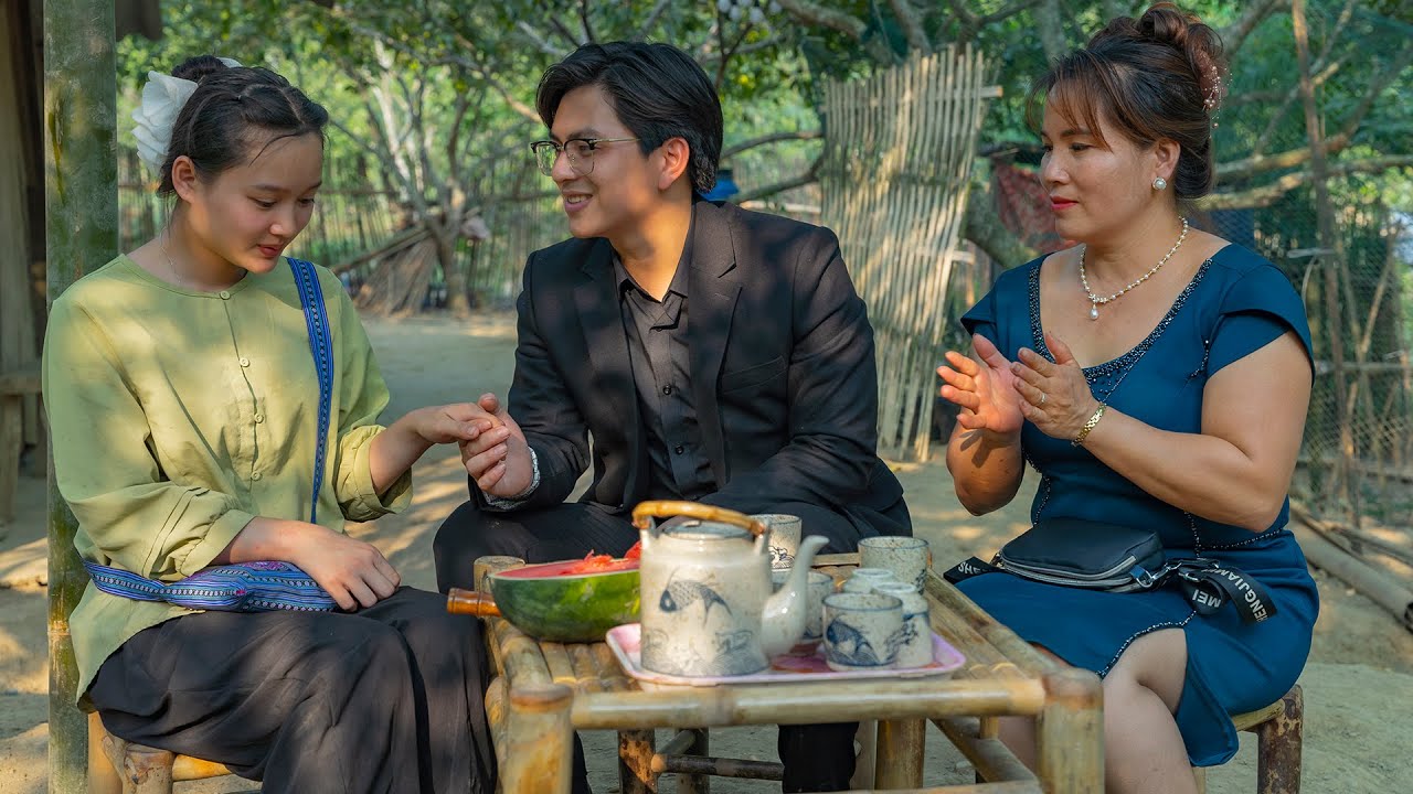 Сможет ли мать генерального директора Джеймса смириться с тем, что ее сын любит бедную девушку? -