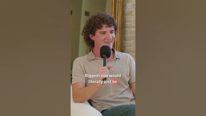 Pros and cons of dorms at UT Austin! #podcast #collegefreshman #utaustin #freshman #dormlife #dorms