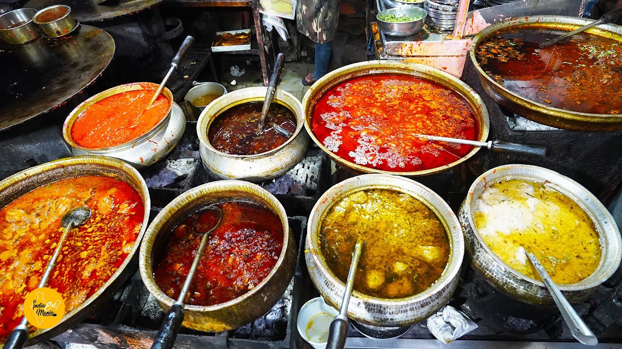Non Veg Curry Heaven At Bhatiyar Gali l इतनी सारी नॉन वेज की वैरायटी नहीं खायी होगी l Ahmedabad Food | INDIA EAT MANIA