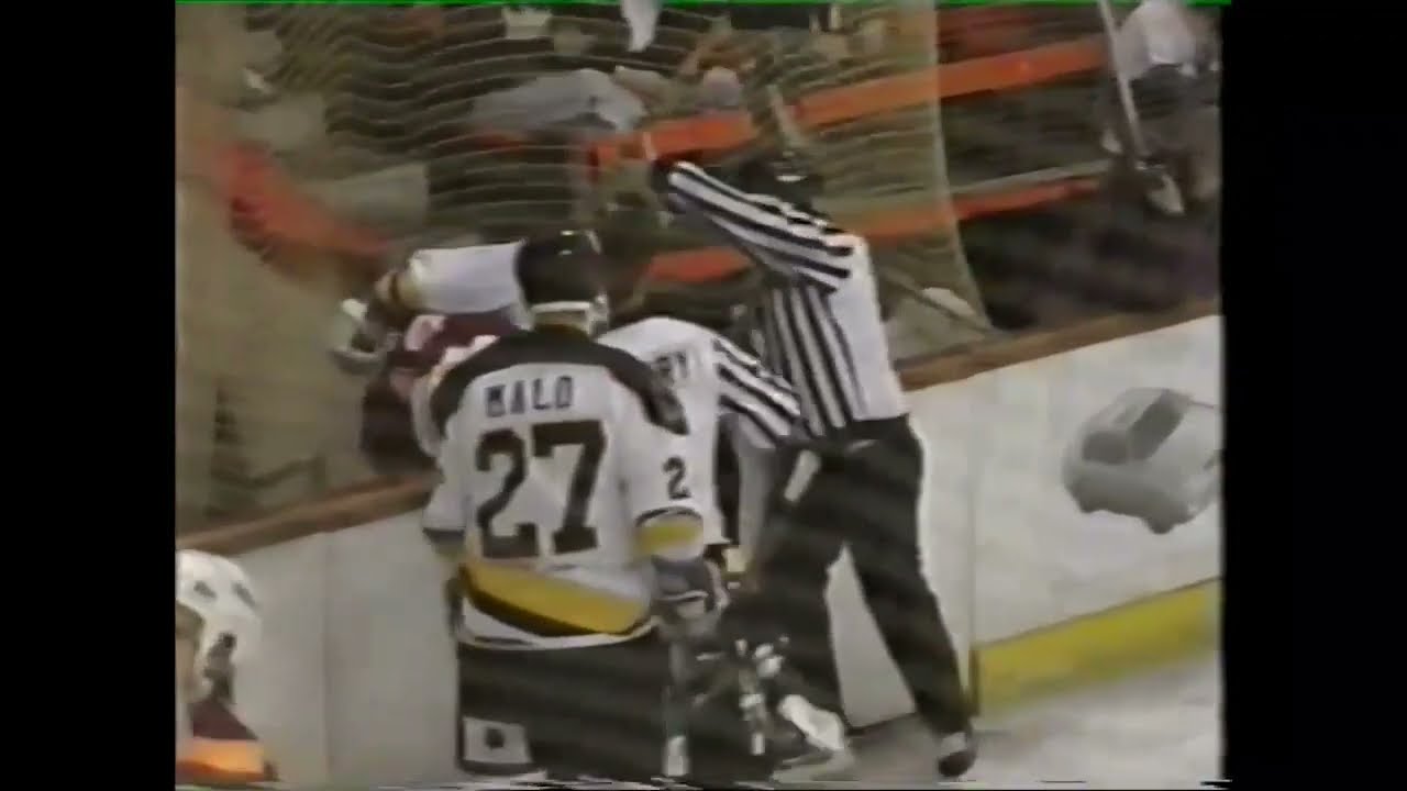 Mike Rowe Elbows Ross Lambert BHL 1993-94