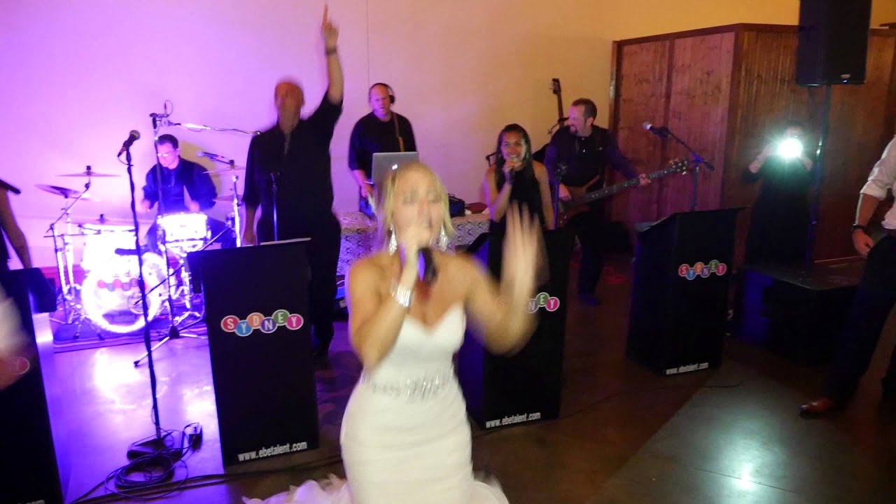 journey don't stop believin wedding dance