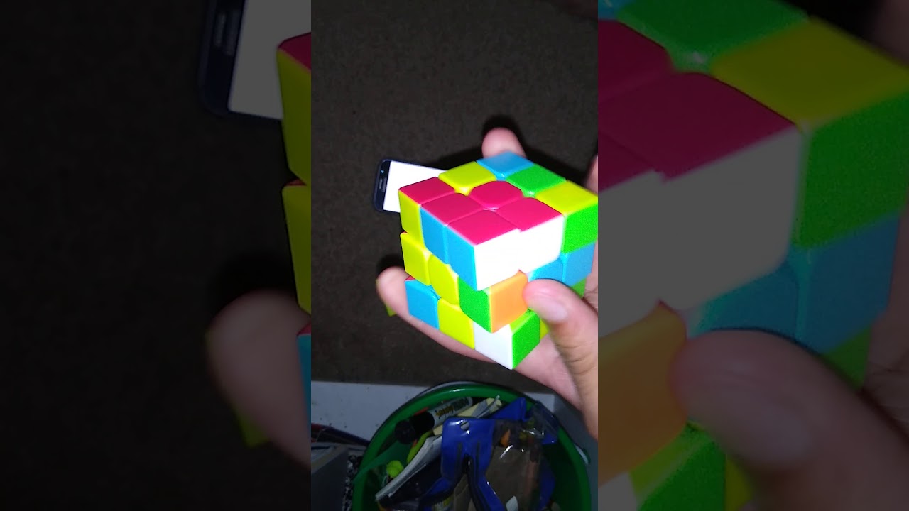 Solving Rubik's Cubes with one hand!! YouTube