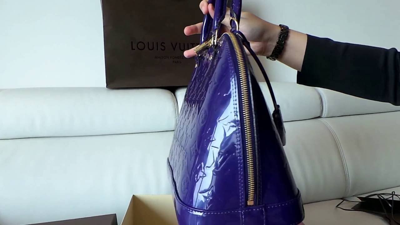 LV Alma PM Vernis Blueberry Unboxing - YouTube