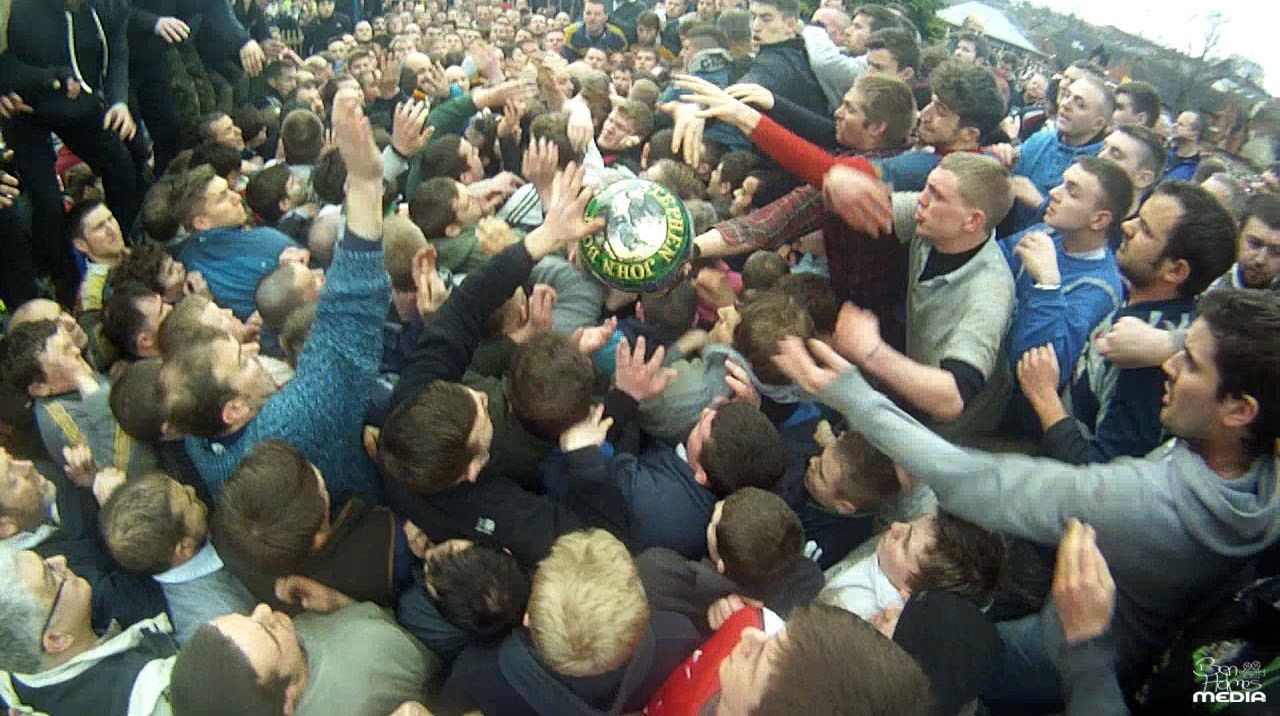 Որոնք են դրանք Shrovetide- ի խաղերը Որոնք են դրանք Shrovetide- ի խաղերը