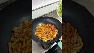 Title: mouth-watering Stir-Fried Delight - Perfect for Buns, Rice, or Noodles