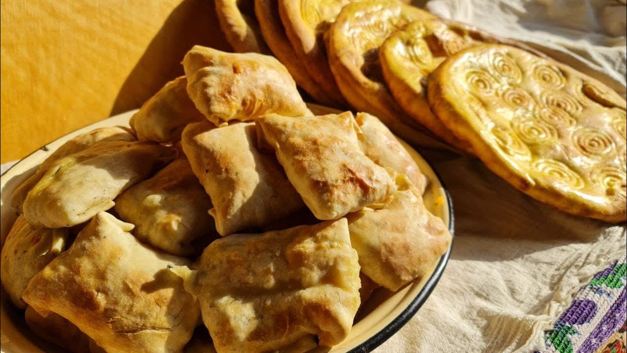 Qovoqli tandir somsa vaa qovoqli non/ Тыквенные сомса и хлеб на тандыре