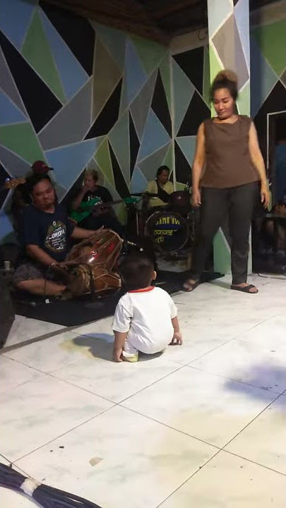 Oma Nunung Alvi Dede Alta Ikut Joget-Latihan Live Music
