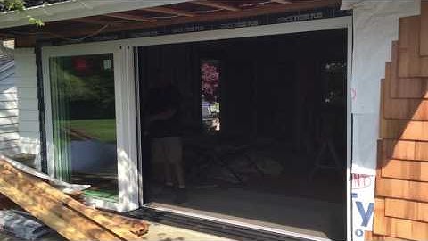 Centor Screen on Loewen OXX Lift Slide Door