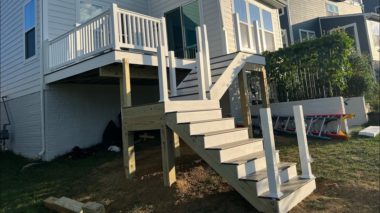 Deck with Trex Clam Shell