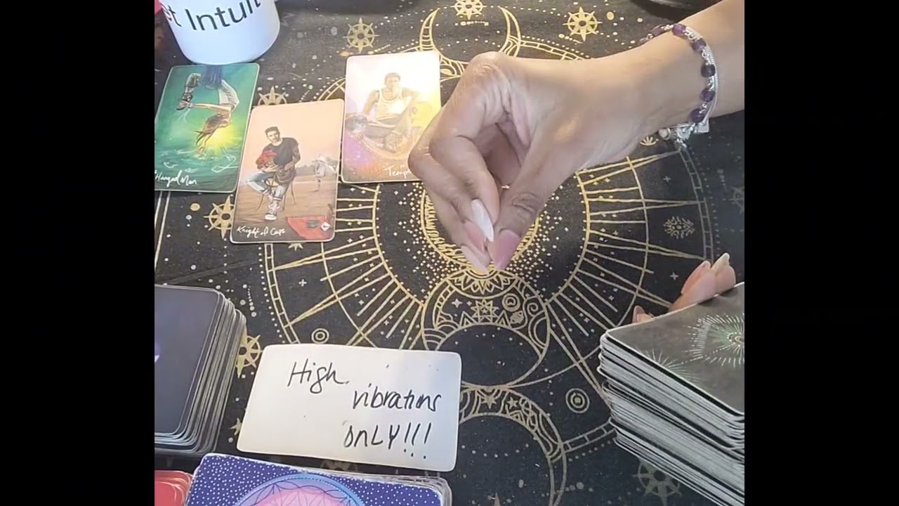 Водолей: БОЛЬШИЕ ОЖИДАНИЯ - Представьте, что ❤️ кто-то намеренно рассказывает ВАШУ ИСТОРИЮ неверн...