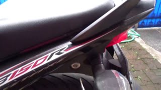 Download Lagu Cara bawa jas hujan di CB150R paling simple MP3