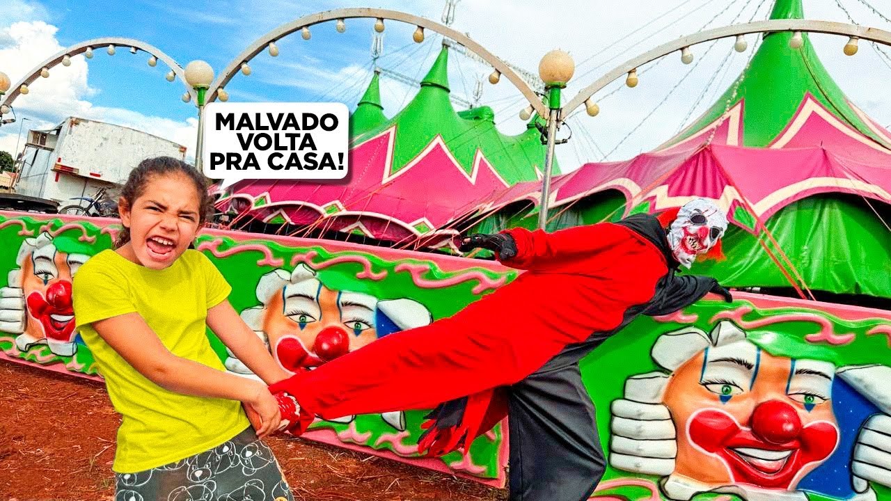 PALHAÇO MALVADO NÃO QUER VOLTAR PRA CASA ! * vai ficar no circo * 🎪 