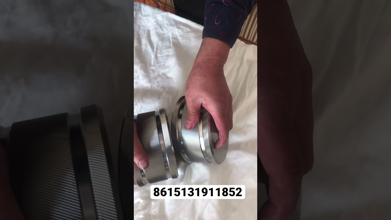 A die for a wire roller