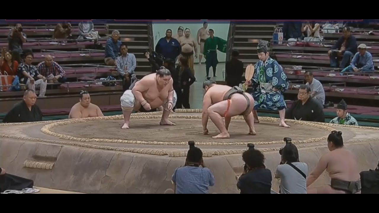 wrestling moves Terunofuji v Asadaimon Day 11, Natsu basho 22 May 2019