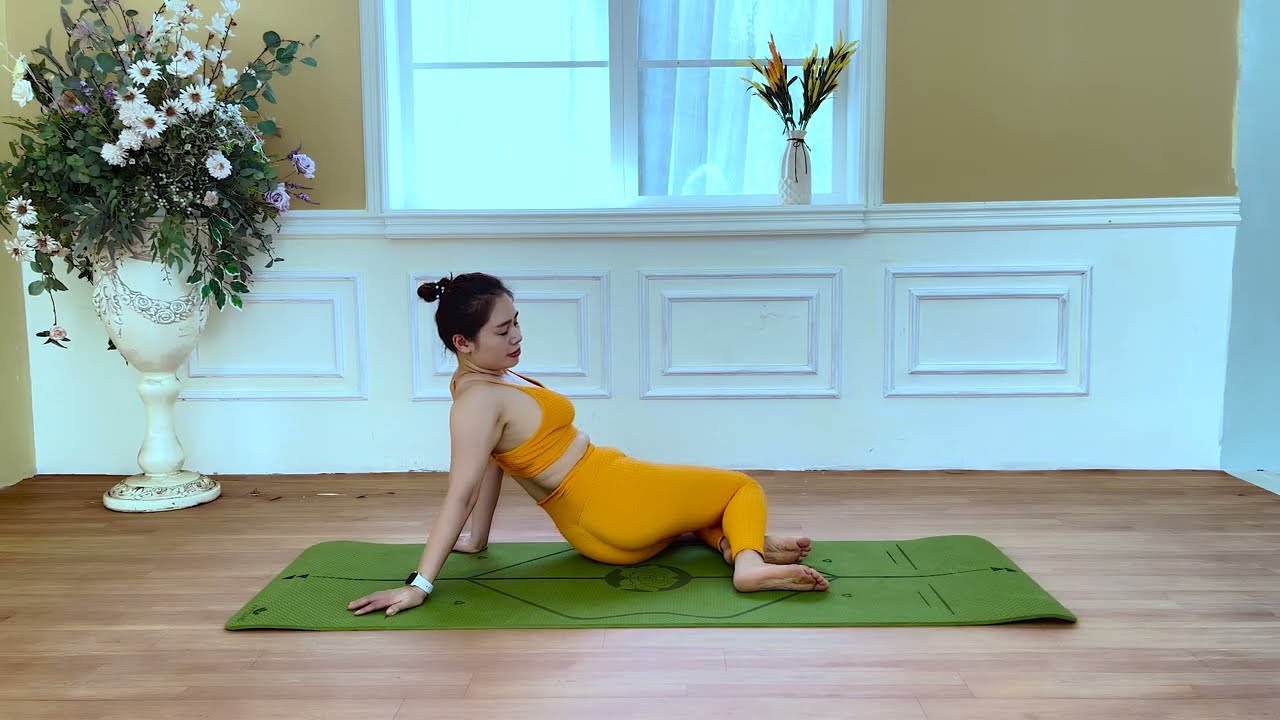 Outdoor Morning Mobility Yoga | Wake Up and Stretch to Energize Your Day!