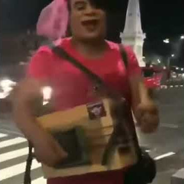 KOCAK AKSI WARIA NYANYI BIKIN NETIZEN GEMES|| WALAU LIRIKNYA GA JELAS