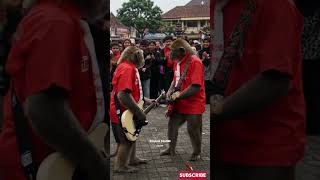 Monkey Playing Guitar in Russian Square #empudstudiogrup #empudstudio #shorts
