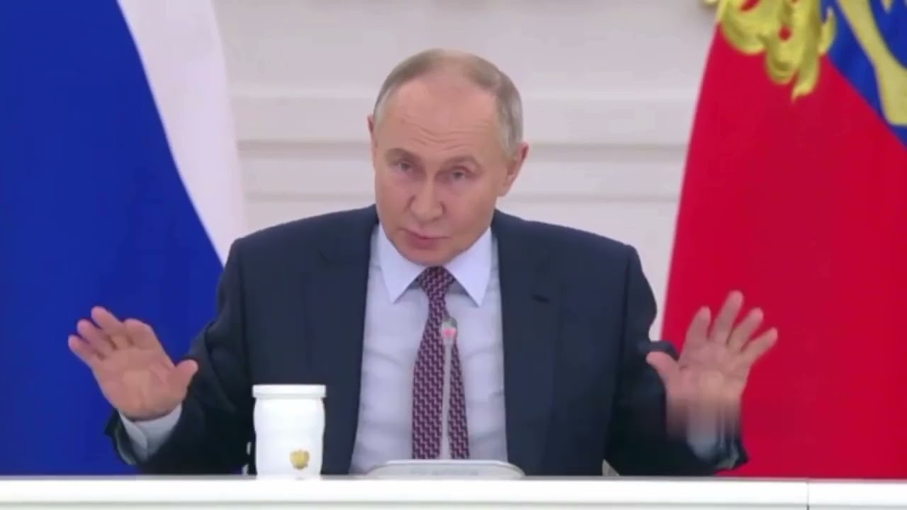 @Краще б тебе мати в кропиву виссяла))))