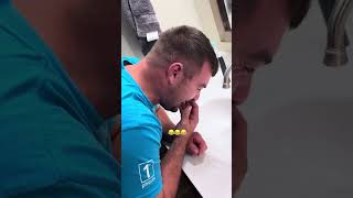 Men waxing their nose hairs 😂