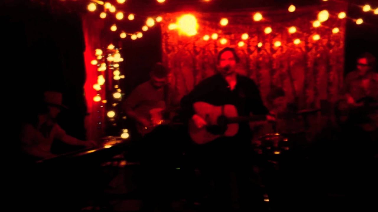 Sturgill Simpson & High Top Mountain - "Life Aint Fair & the World is Mean"
