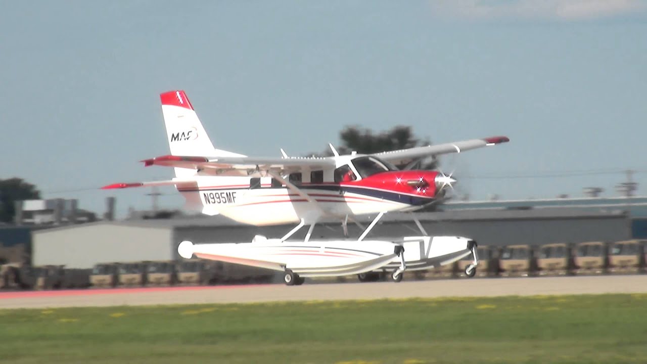 KODIAK 100, N995MF departing KOSH on 8/4/13 at 1816