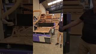 Customer feedback video about AKM1325C CNC router