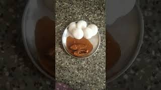 todays simple breakfast plate idli with meen kulambu 25may 2023