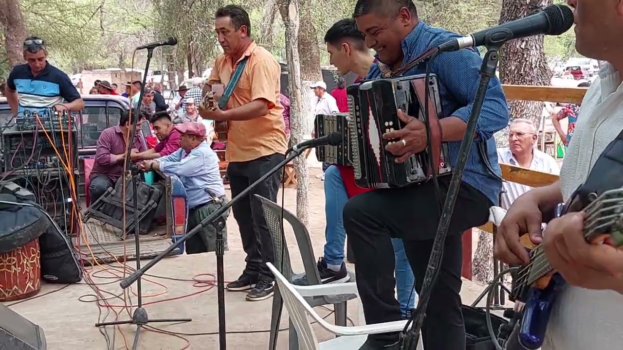 fiesta patronales pje el escondido cristian flores y su conjunto 25/09/2023