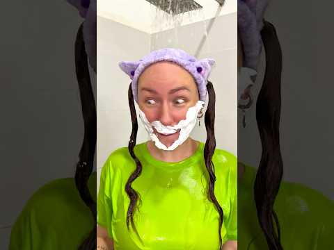 💦КОГДА ДОЛГО ПРИНИМАЕШЬ ДУШ🤣 #юмор #есения #eseniya #humor ржака #прикол