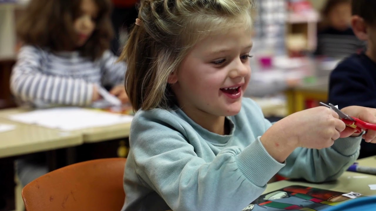 Présentation de l'Ensemble Scolaire Sainte Anne à Orcines - YouTube