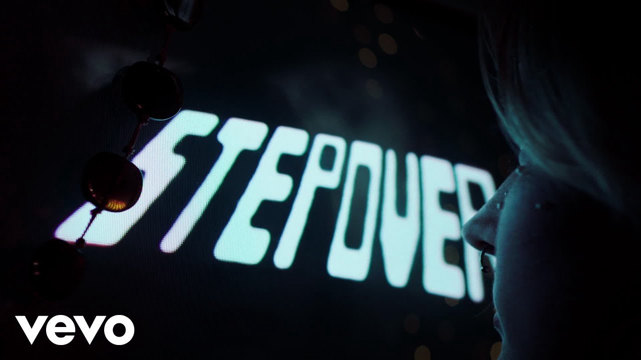 stepover - Snow/Glass (Official Music Video)