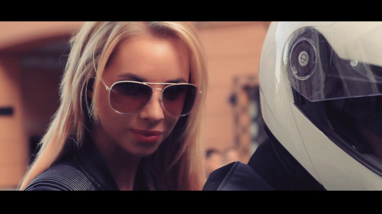 Смотреть «Matt5ki feat. Cat Alex - Right Here (Official Music Video)» на YouTube Смотреть «Matt5ki feat. Cat Alex - Right Here (Official Music Video)» на YouTube