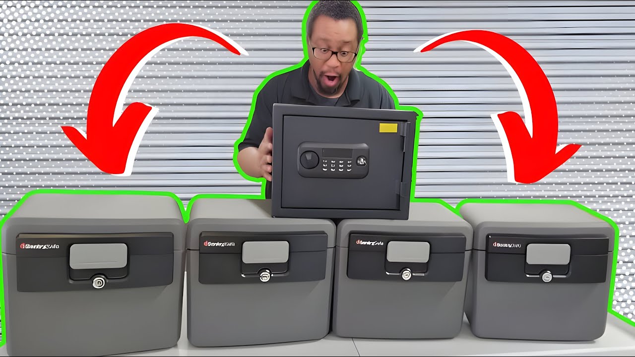 FOUND MONEY IN SAFES I Bought An Abandoned Storage Unit - YouTube
