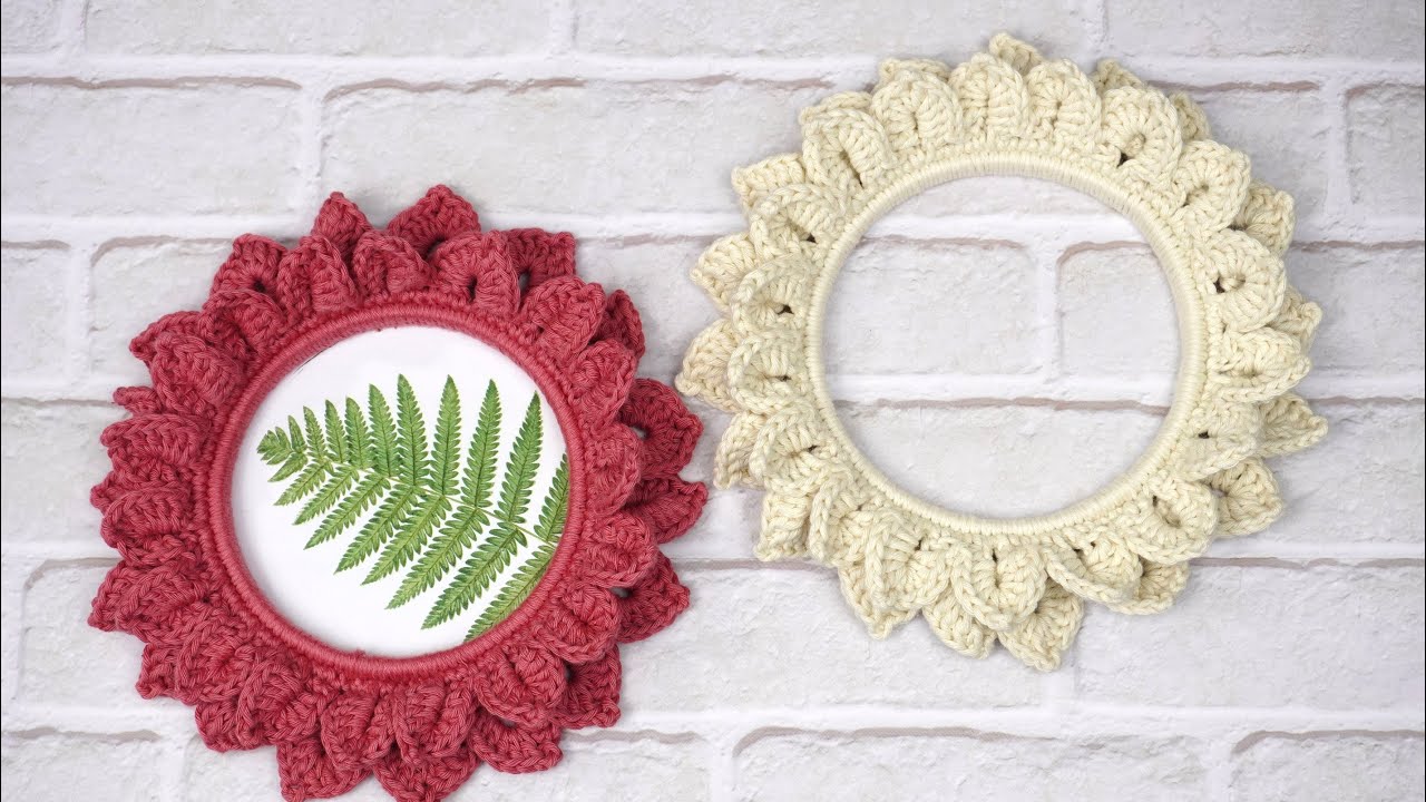 MARCO DE FOTOS REALIZADO CON GANCHILLO🌸