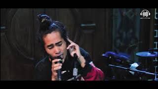 TAMALLY MAAK Acoustic Cover Fairuz ft Hamed uye