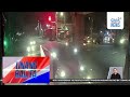 Motorcycle rider at kaniyang angkas, sugatan nang makaladkad ng truck ng basura | Unang Balita